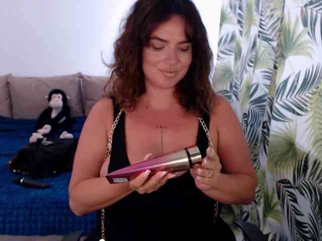 RianaCrystal webcam