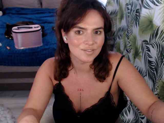 RianaCrystal webcam