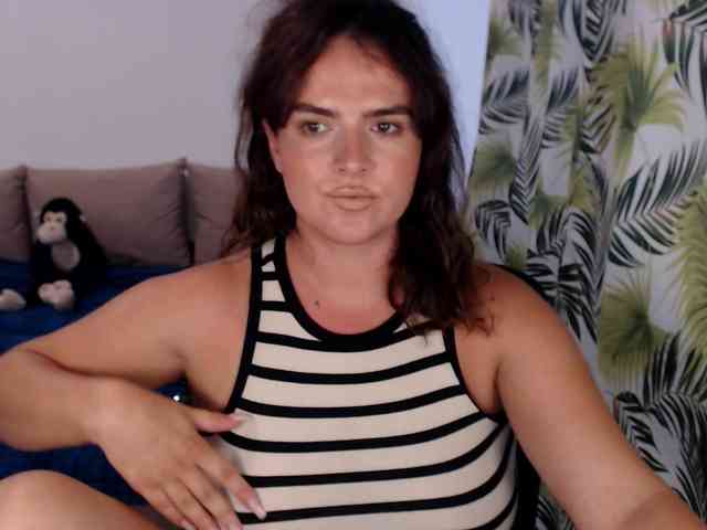 RianaCrystal webcam
