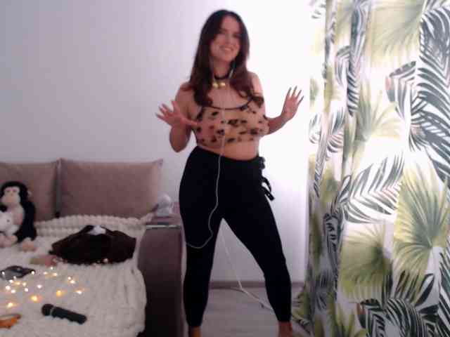 RianaCrystal webcam