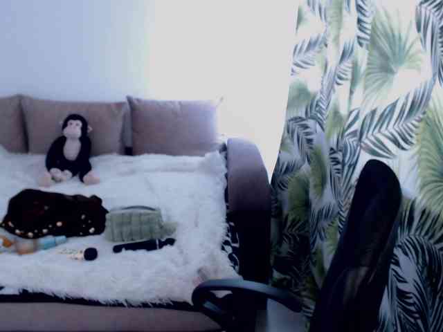 RianaCrystal webcam