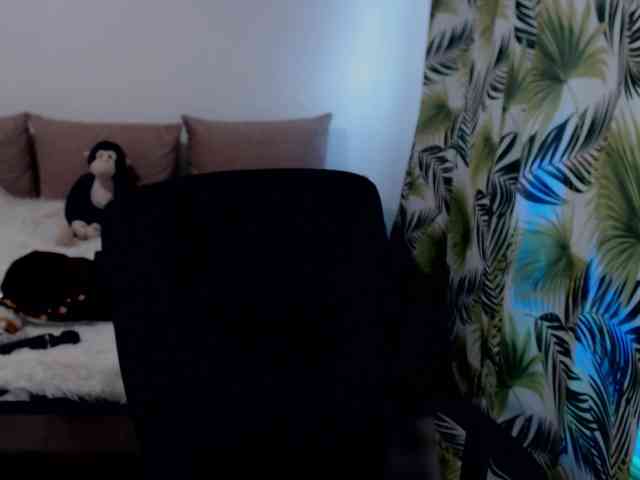 RianaCrystal webcam