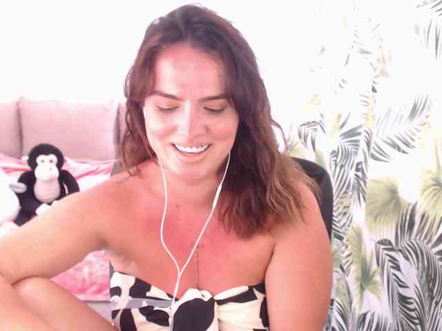 RianaCrystal webcam