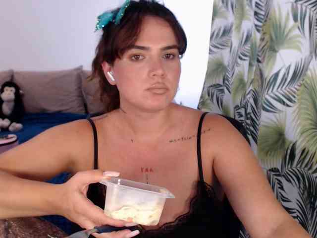 RianaCrystal webcam
