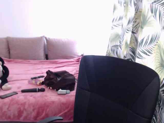 RianaCrystal webcam