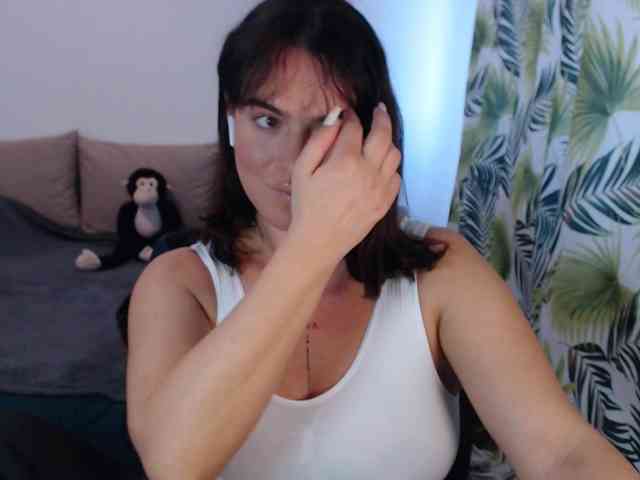 RianaCrystal webcam