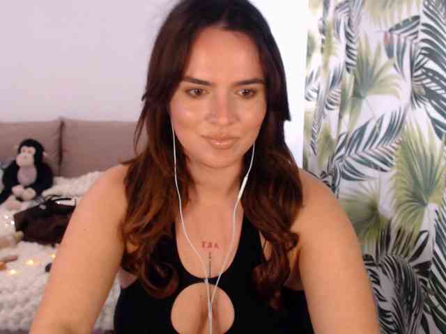 RianaCrystal webcam