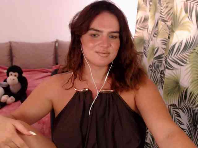 RianaCrystal webcam