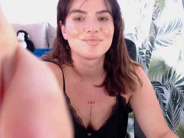 RianaCrystal webcam