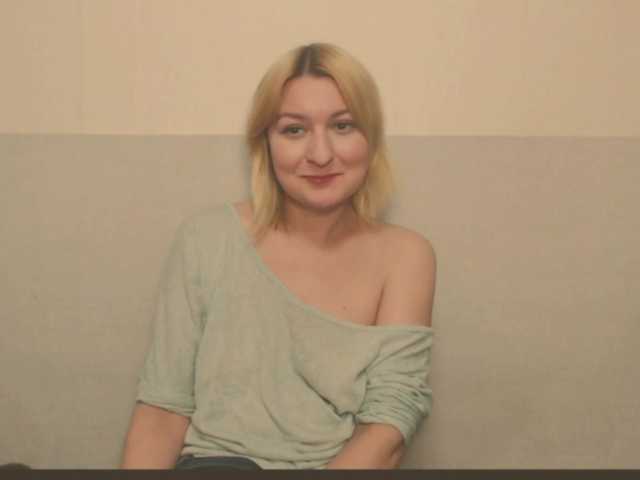 Bonniee live cam on BongaCams