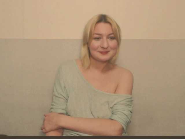 Bonniee live cam on BongaCams