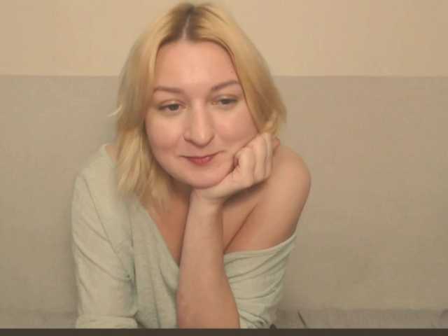 Bonniee live cam on BongaCams