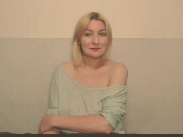 Bonniee live cam on BongaCams