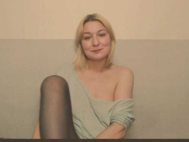 Bonniee live cam on BongaCams