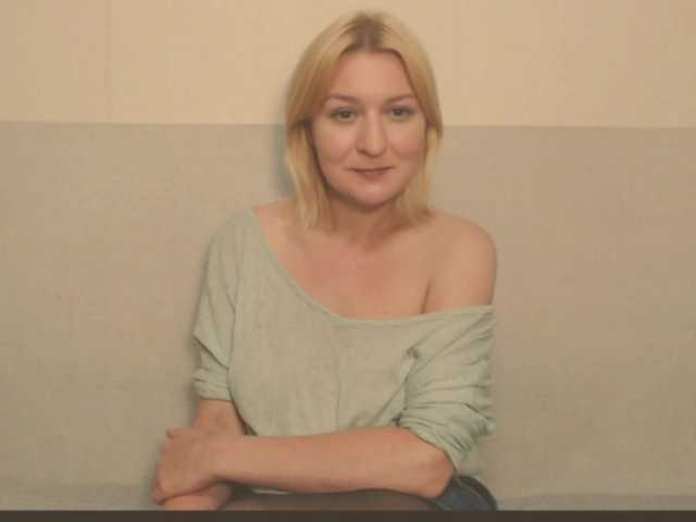 Bonniee live webcam show