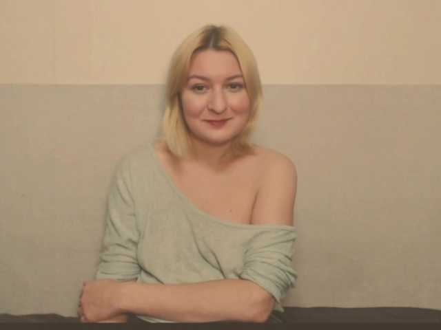 Bonniee live cam on BongaCams