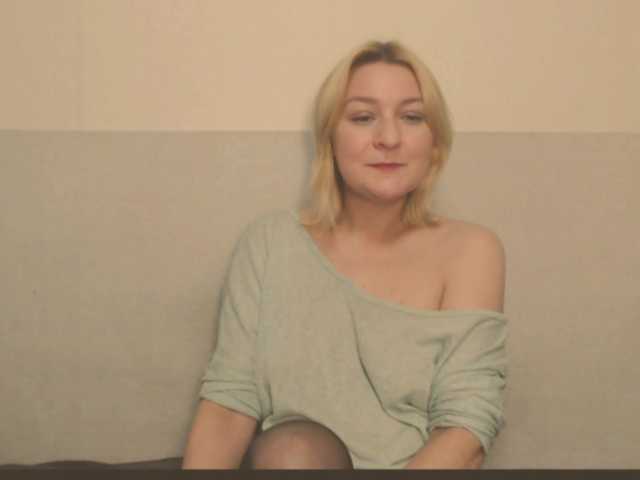 Bonniee live cam on BongaCams