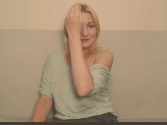 Bonniee live cam on BongaCams