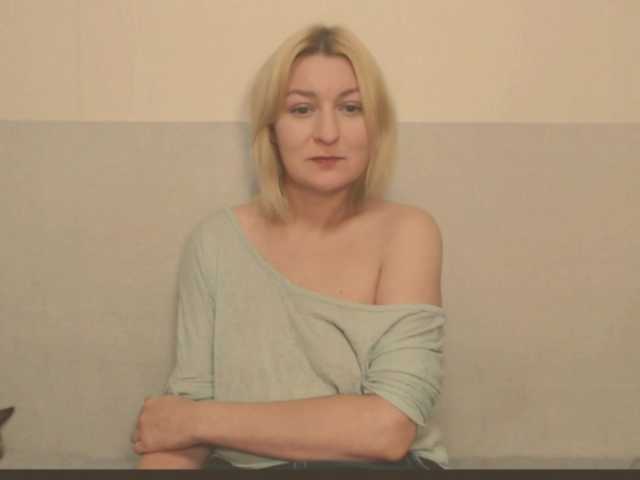 Bonniee live cam on BongaCams