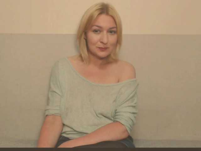 Bonniee live cam on BongaCams