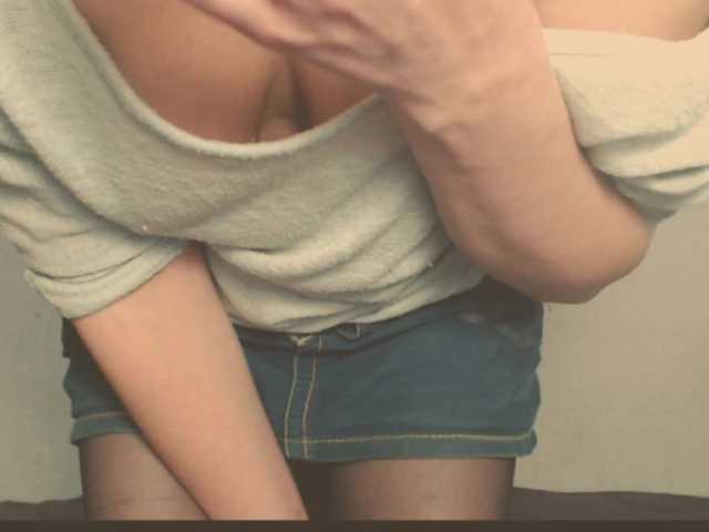 Bonniee live cam on BongaCams