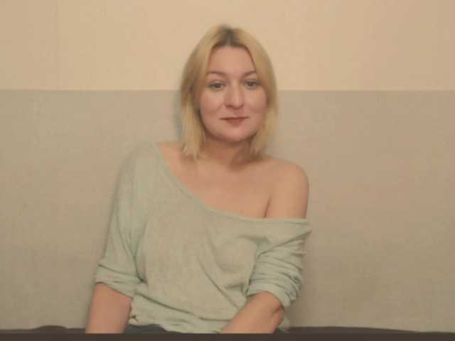 Bonniee live cam on BongaCams