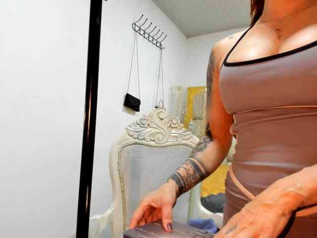 jennygarner webcam