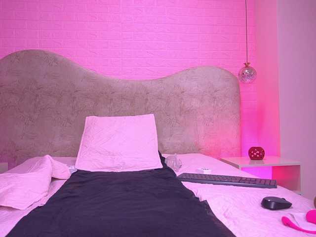 zoe-z live webcam show