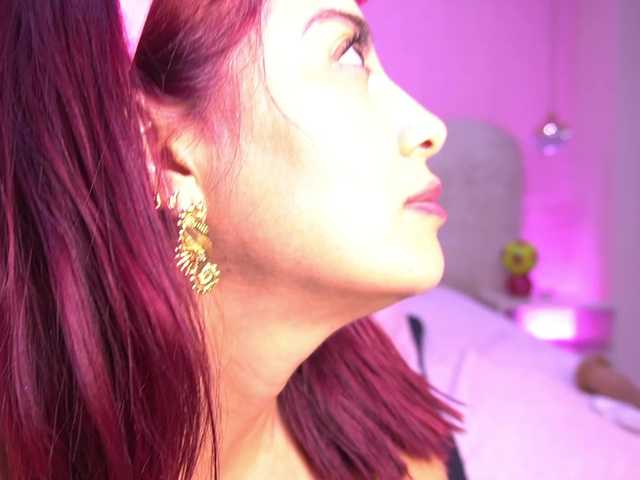 zoe-z live cam on BongaCams