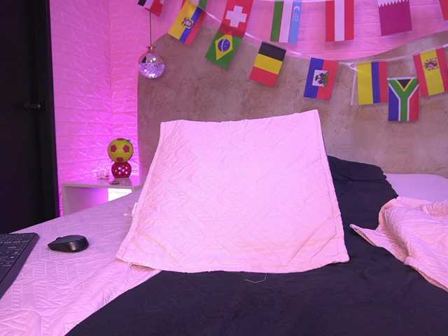zoe-z live cam on BongaCams