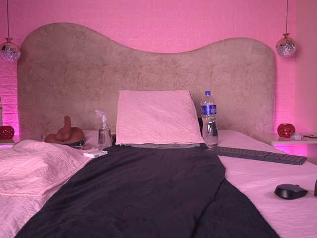 zoe-z live cam preview