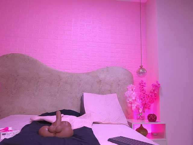 zoe-z live cam on BongaCams