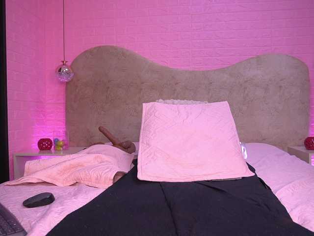 zoe-z's BongaCams show and profile