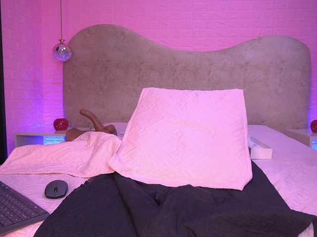 zoe-z live cam on BongaCams