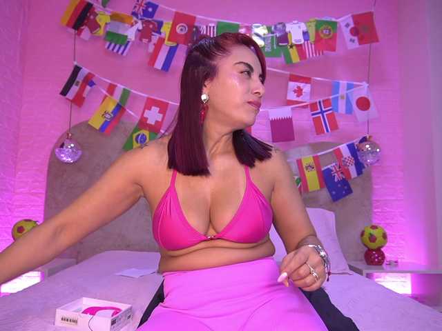 zoe-z live cam on BongaCams