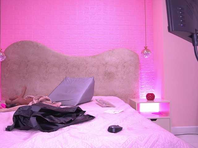 zoe-z live webcam show