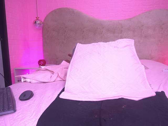 zoe-z live cam on BongaCams