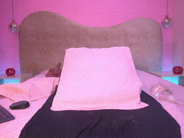 zoe-z live webcam show