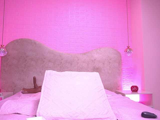 zoe-z live webcam show