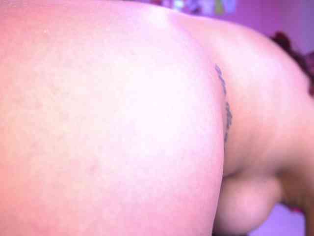 zoe-z Live Webcam on BongaCams