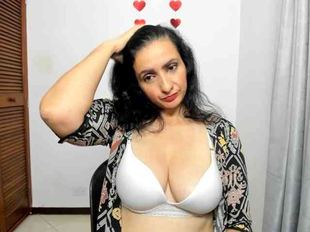 sweetsofia5 webcam