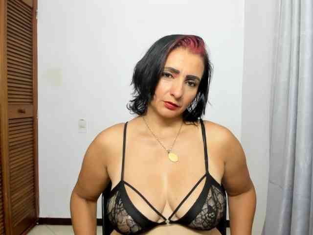 sweetsofia5 webcam