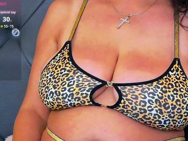 LorenneMays live cam on BongaCams