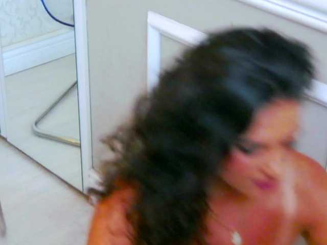 LorenneMays live cam on BongaCams