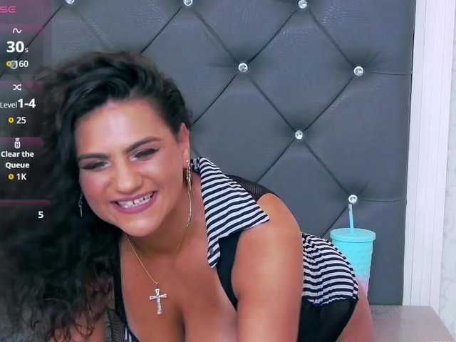 LorenneMays live cam on BongaCams
