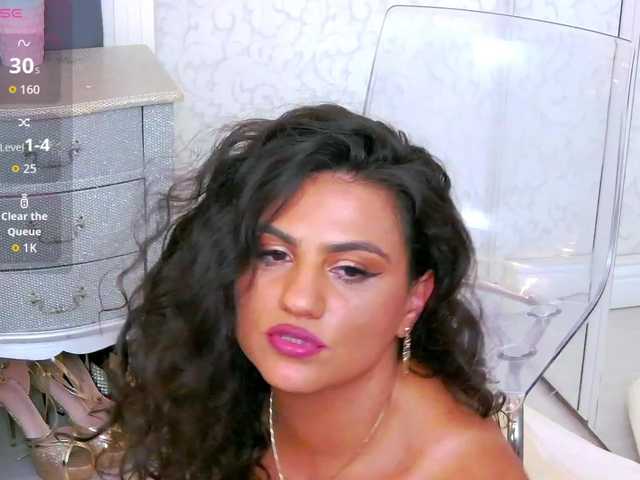 LorenneMays — live female cam
