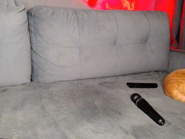aliceTurner21 live cam on BongaCams