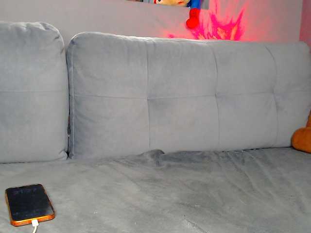 aliceTurner21 live cam on BongaCams