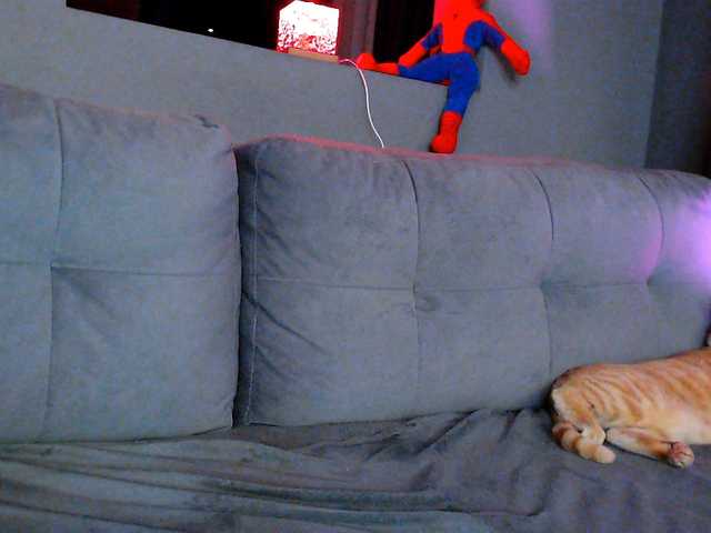 aliceTurner21 live cam on BongaCams