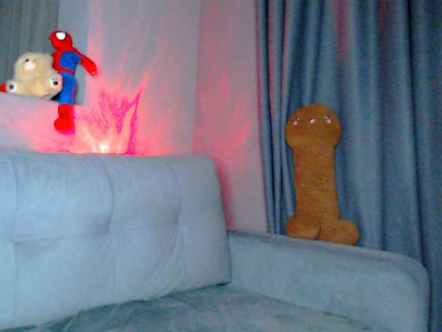 aliceTurner21 live cam on BongaCams